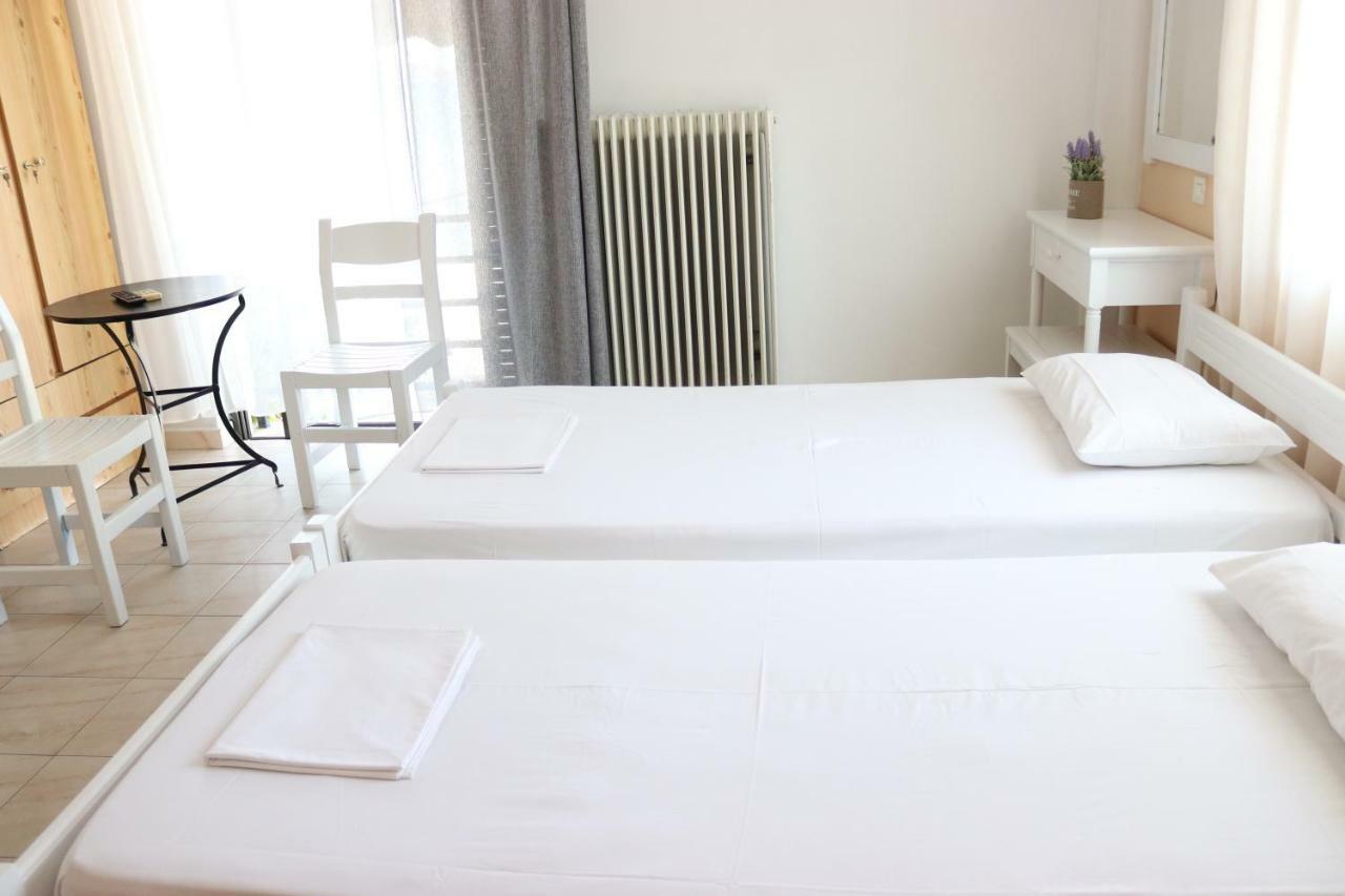 Papas Rooms On The Seafront Ωρεοί Εξωτερικό φωτογραφία